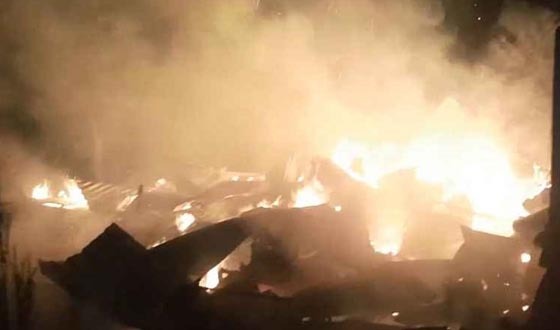 ঝিনাইদহের পান্থসখা হাইওয়ে রেস্টুরেন্ট আগুনে পুড়ে ছাই